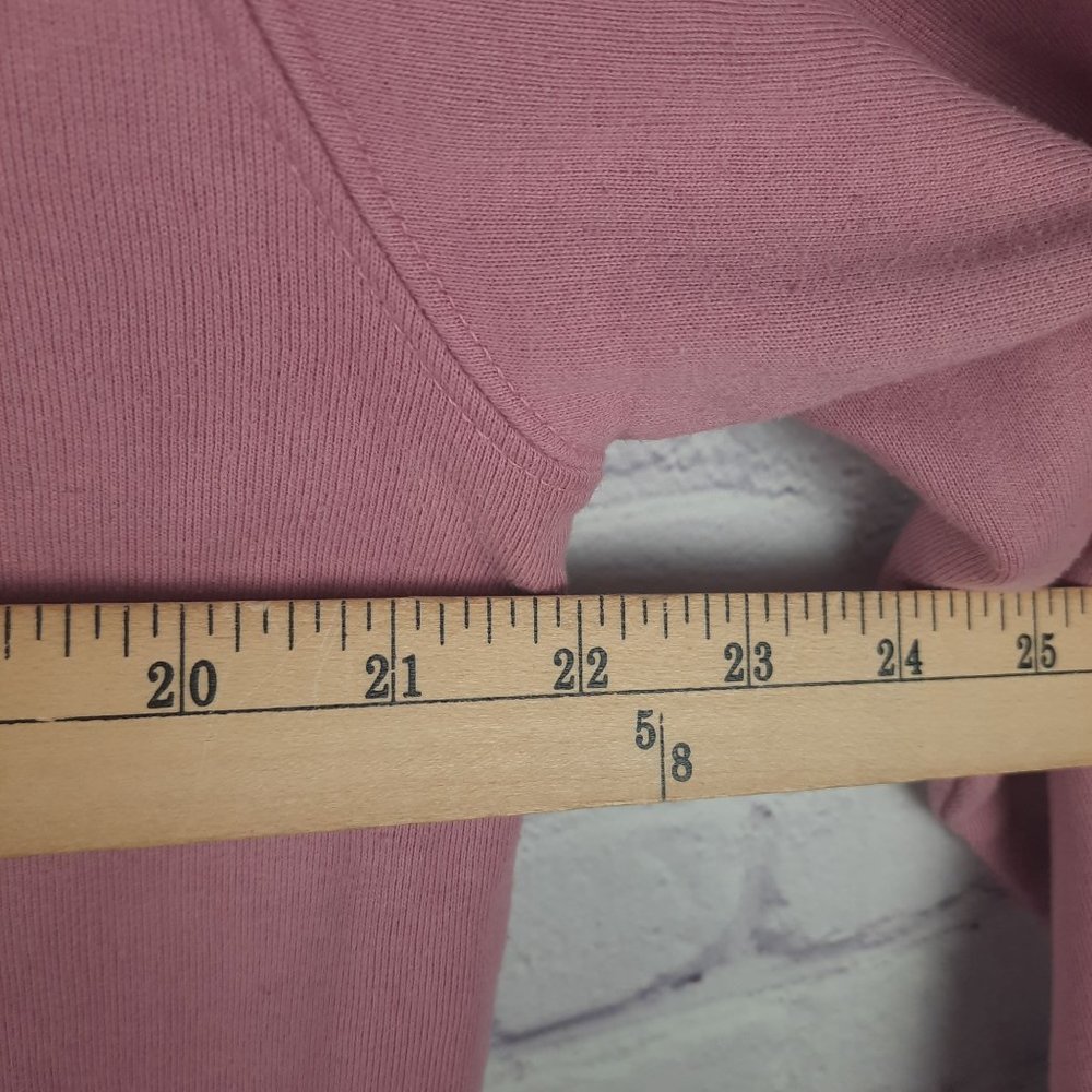 Vintage Hasting & Smith Pink Christmas Embroidered Sweatshirt - Picture 5 of 13